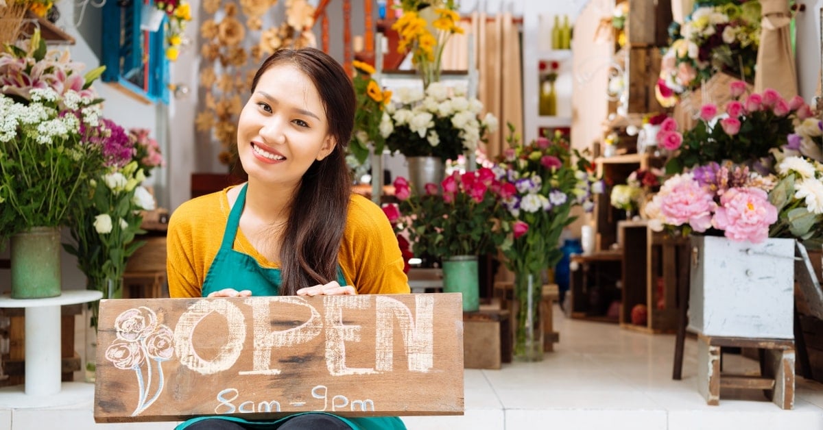 4 Reasons Your Business Needs a Card to Build Small Business Credit History